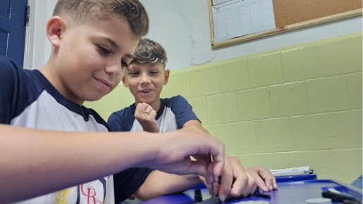 Robótica-img-Colegio-rita-de-cassia-4-min